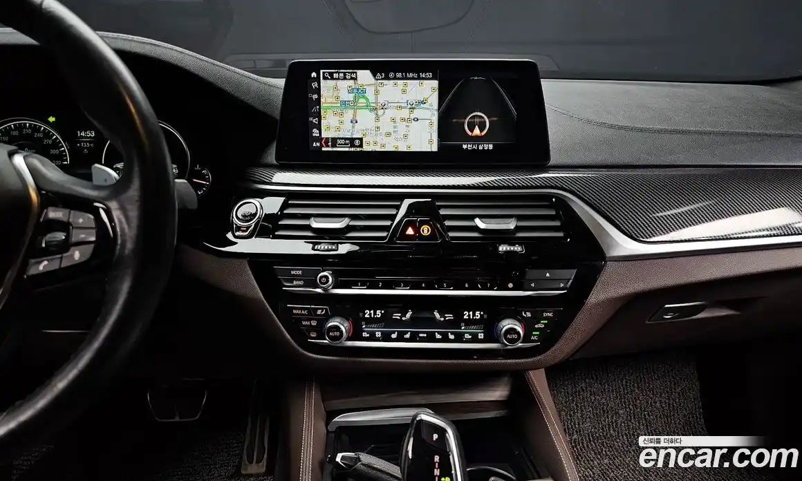 BMW 5-Series 2017 2.0 Автомат в Москве № 193029, фото 3