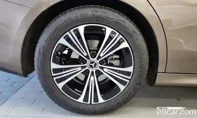 Mercedes-Benz E-Class 2025 2.0 Автомат в Москве № 193866, миниатюра 5