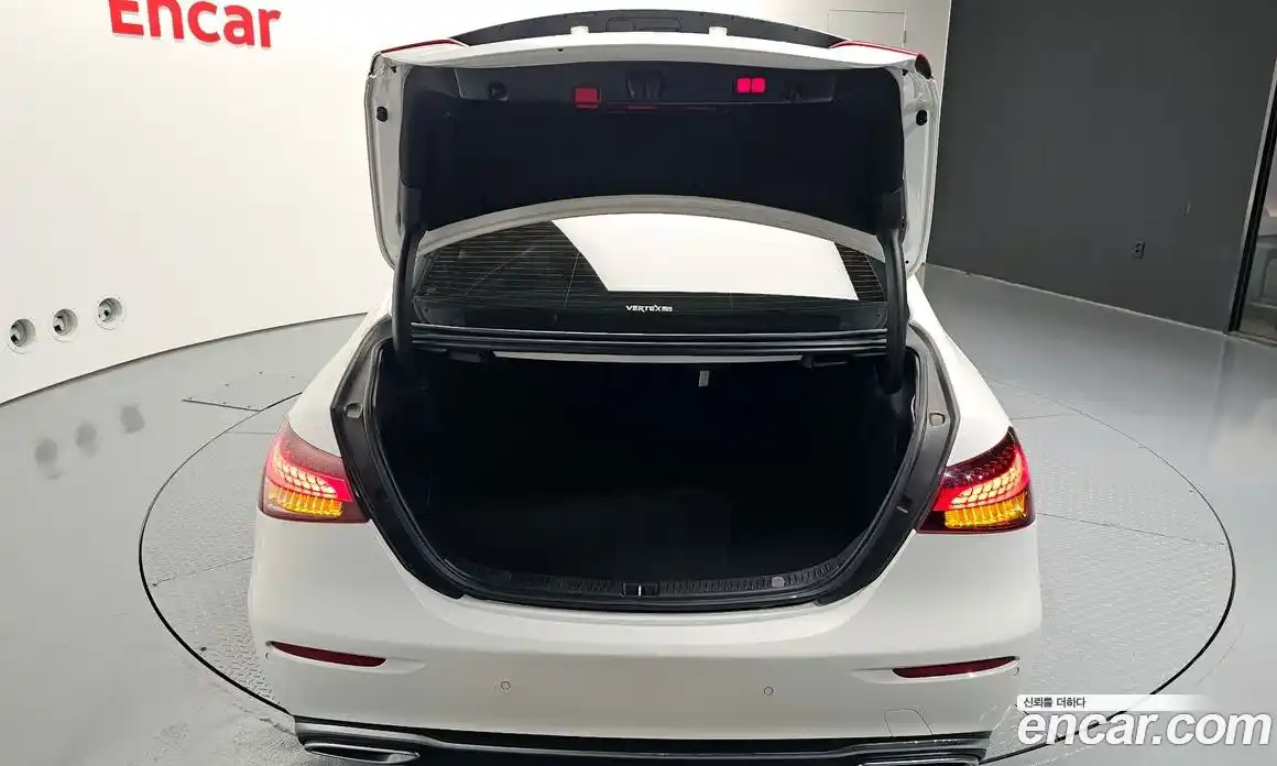 Mercedes-Benz E-Class 2021 2.0 Автомат в Москве № 195594, фото 17