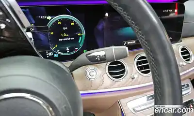 Mercedes-Benz E-Class 2021 2.0 Автомат в Москве № 195594, миниатюра 10