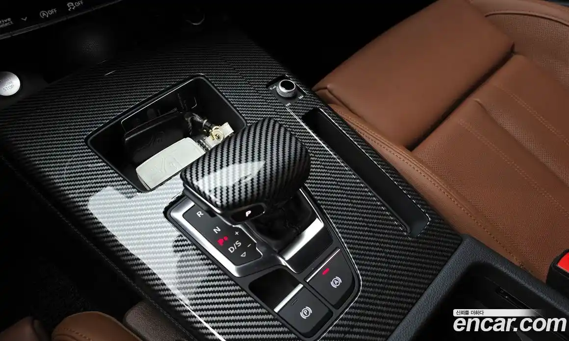 Audi Q5 2024 2.0 Автомат в Москве № 195966, фото 9