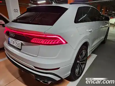 Audi SQ8 2020 4.0 Автомат в Москве № 196817, миниатюра 3