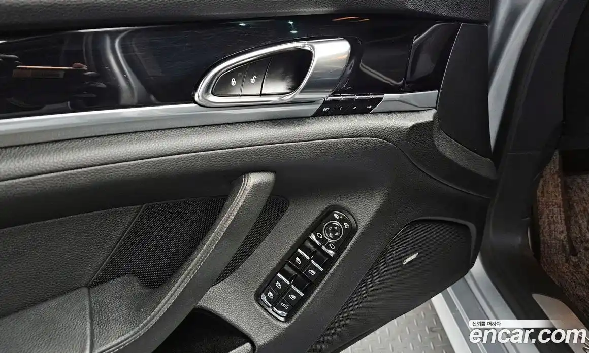 Porsche Panamera 2015 3.6 Автомат в Москве № 197657, фото 14