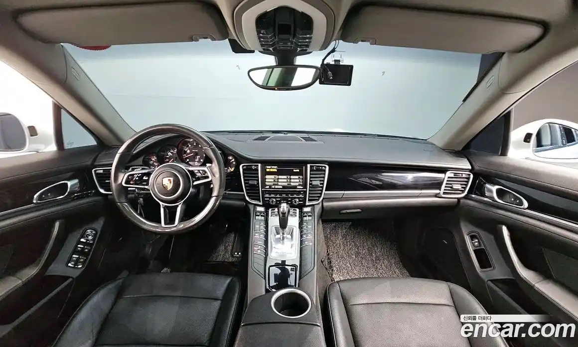 Porsche Panamera 2015 3.6 Автомат в Москве № 197657, фото 9