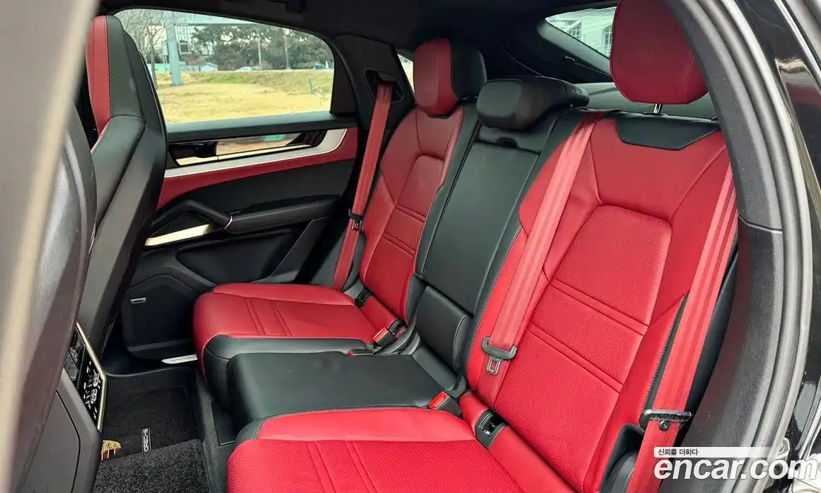 Porsche Cayenne 2025 3.0 Автомат в Москве № 197850, фото 12