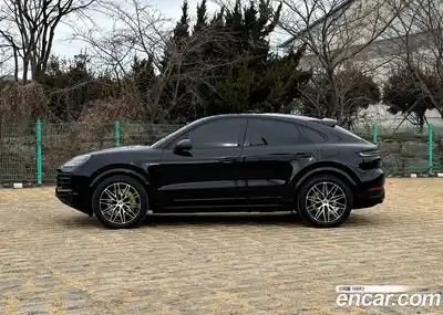 Porsche Cayenne 2025 3.0 Автомат в Москве № 197850, миниатюра 5