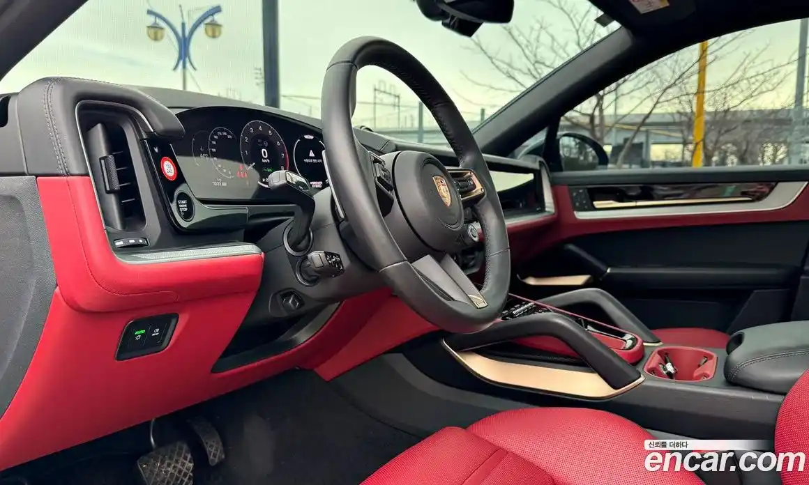 Porsche Cayenne 2025 3.0 Автомат в Москве № 197850, фото 10