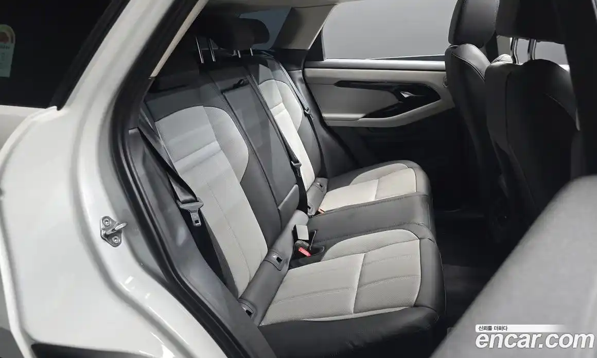 Land Rover Range-Rover Evoque 2024 2.0 Автомат в Москве № 198079, фото 11