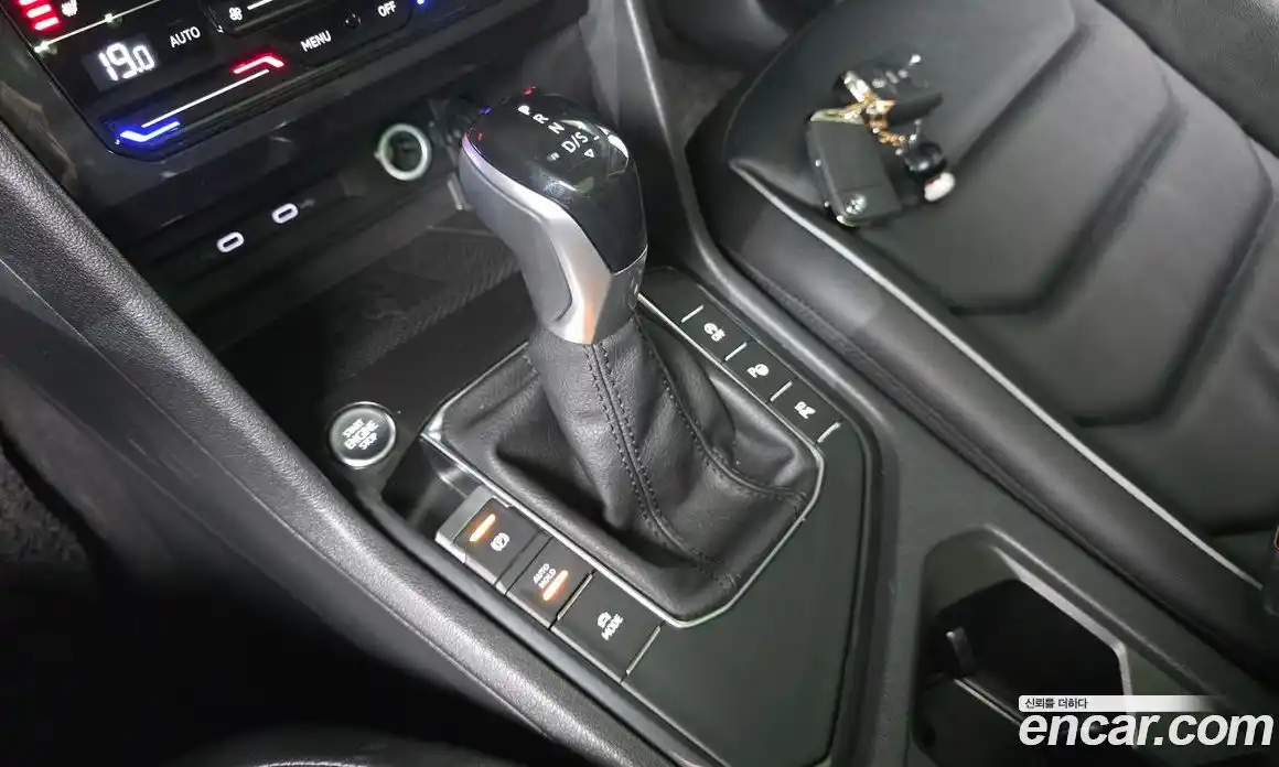 Volkswagen Tiguan 2022 2.0 Автомат в Москве № 199036, фото 9