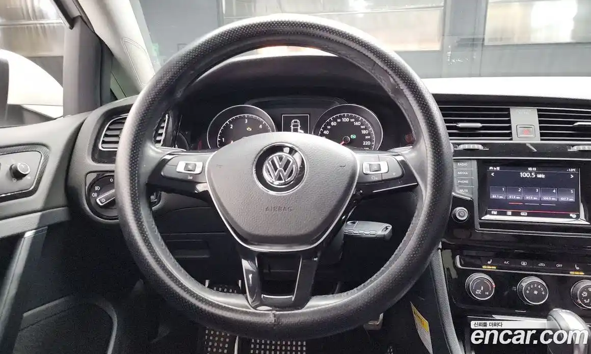 Volkswagen Golf 2014 1.6 Автомат в Москве № 199284, фото 16