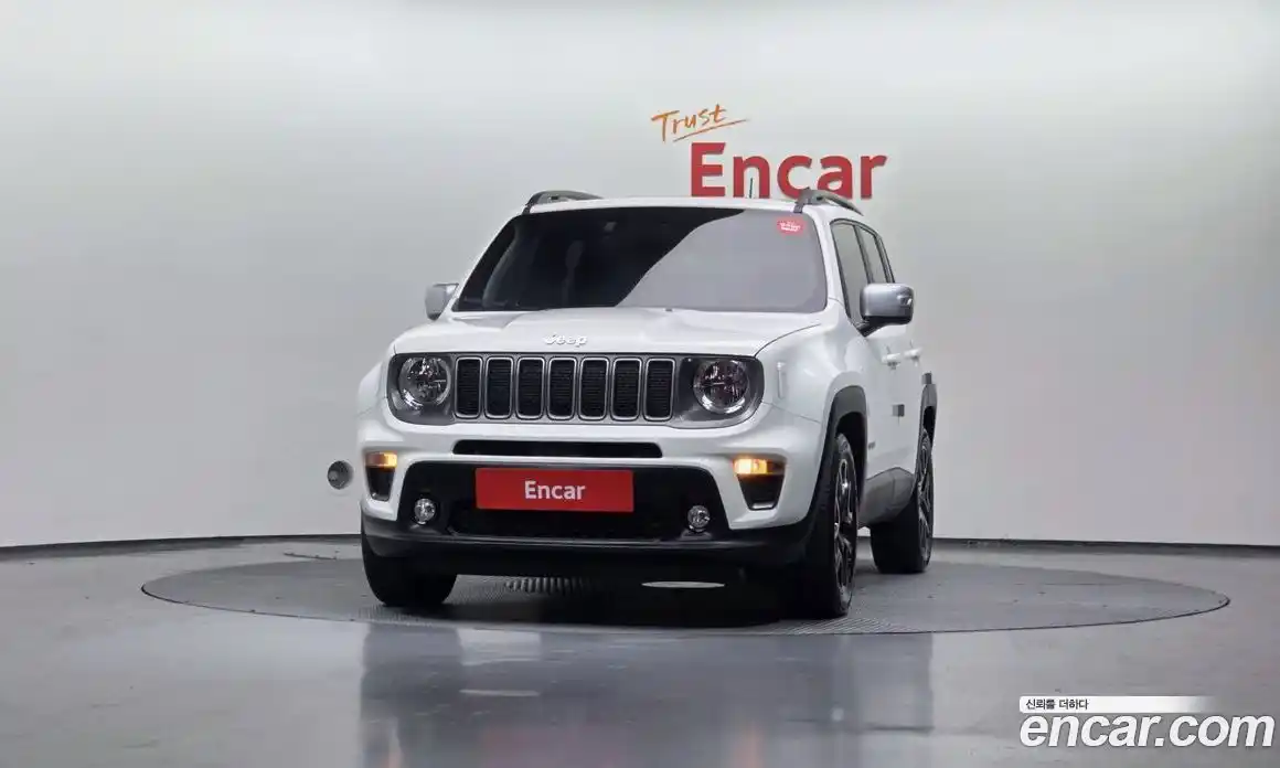 Jeep Renegade 2022 1.3 Автомат в Москве № 199435, фото 10