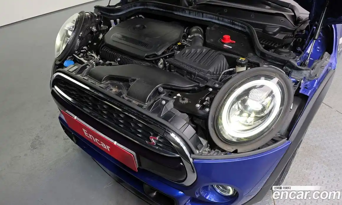 Mini Cooper Convertible 2021 2.0 Автомат в Москве № 200972, фото 14