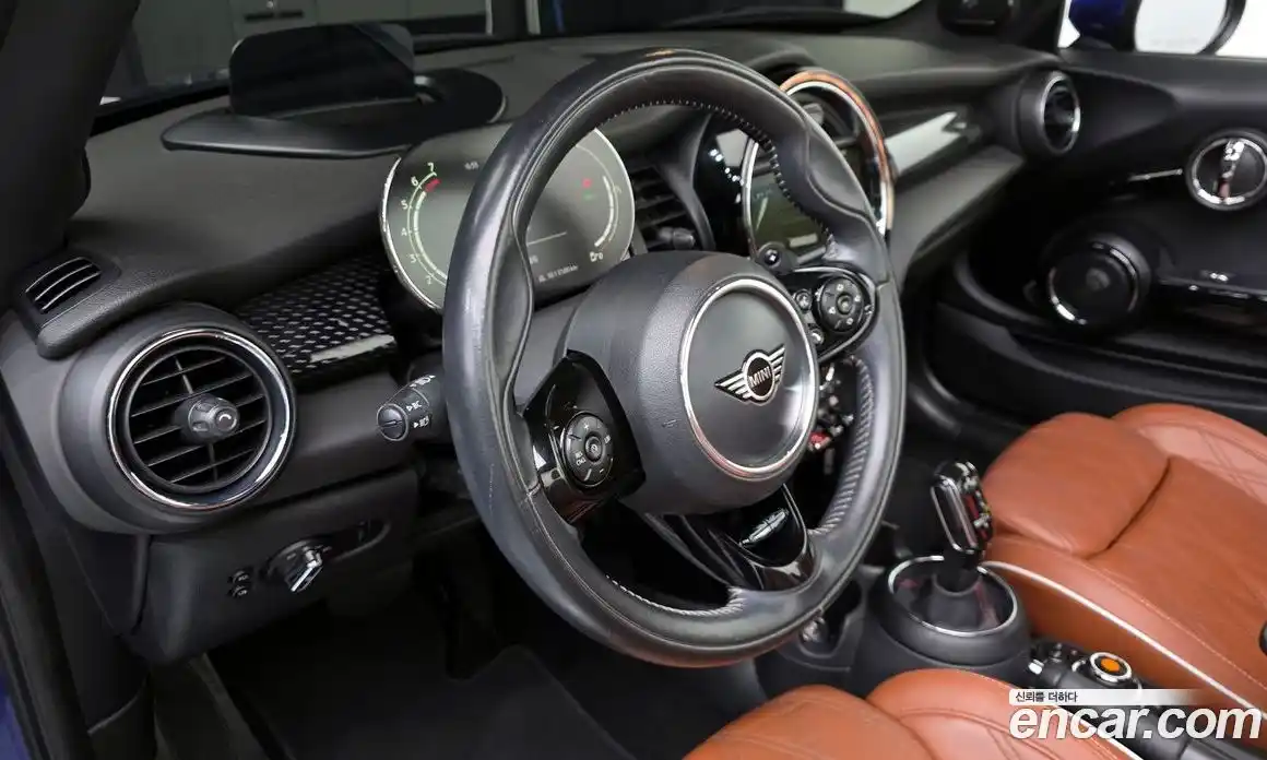 Mini Cooper Convertible 2021 2.0 Автомат в Москве № 200972, фото 7