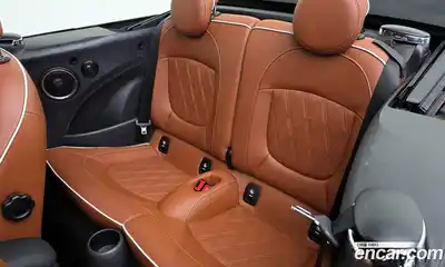 Mini Cooper Convertible 2021 2.0 Автомат в Москве № 200972, миниатюра 8