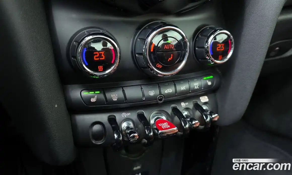 Mini Cooper Convertible 2021 2.0 Автомат в Москве № 200972, фото 10