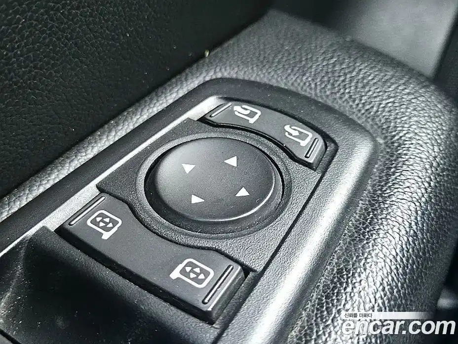 Renault SM3 2015 1.6 Автомат в Москве № 209738, фото 10