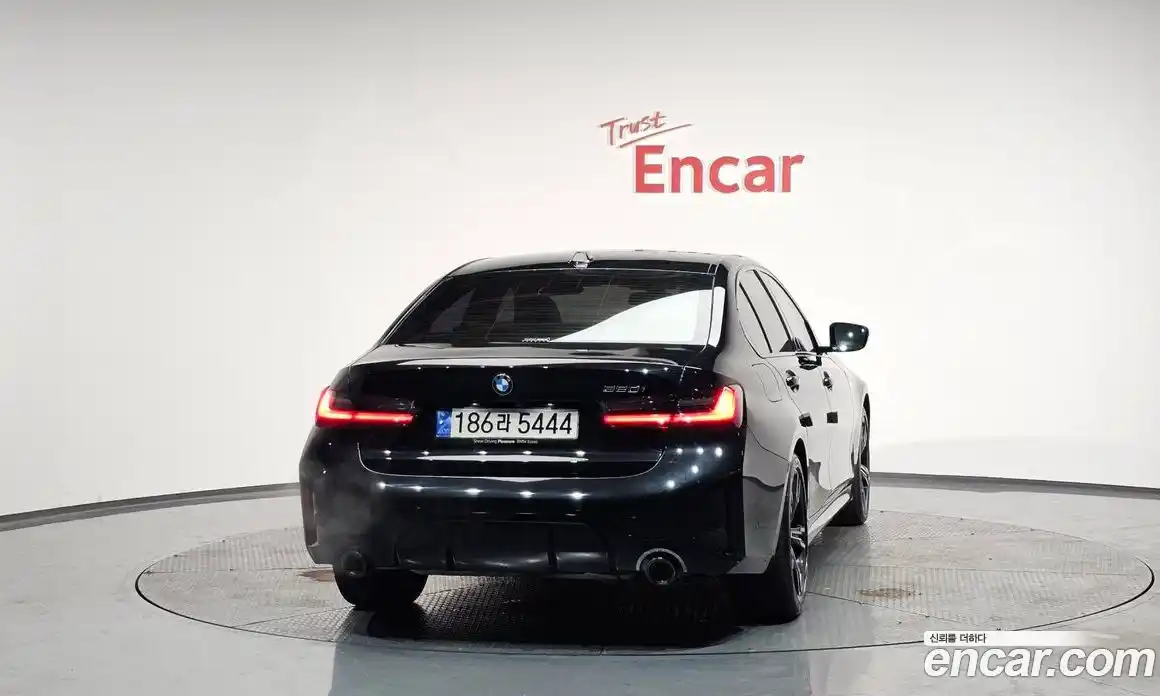 BMW 3-Series 2024 2.0 Автомат в Москве № 210358, фото 5