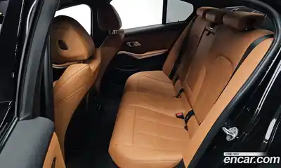 BMW 3-Series 2024 2.0 Автомат в Москве № 210358, миниатюра 9