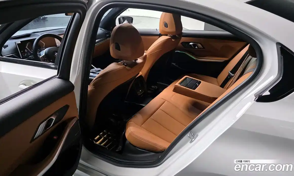 BMW 3-Series 2023 2.0 Автомат в Москве № 211012, фото 6