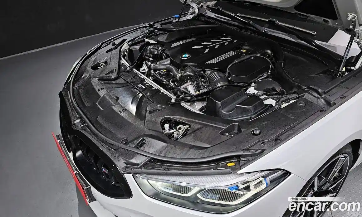BMW 8-Series 2023 4.4 Автомат в Москве № 211079, фото 4
