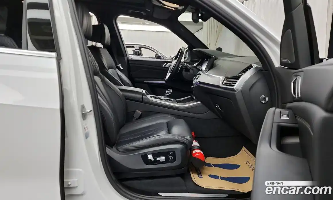 BMW X5 2023 3.0 Автомат в Москве № 211171, фото 16