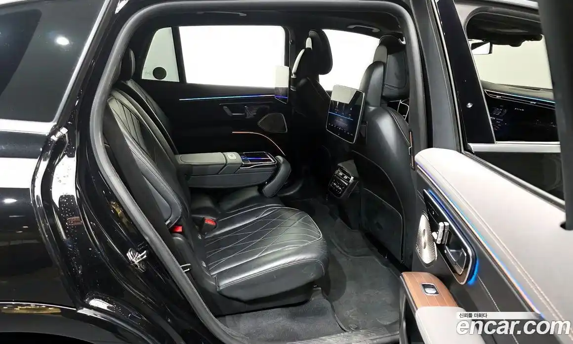 Mercedes-Benz EQS 2023 0.3 Автомат в Москве № 211938, фото 12