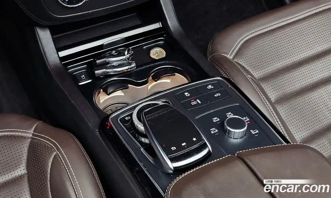 Mercedes-Benz GLE-Class 2018 5.5 Автомат в Москве № 211981, фото 9