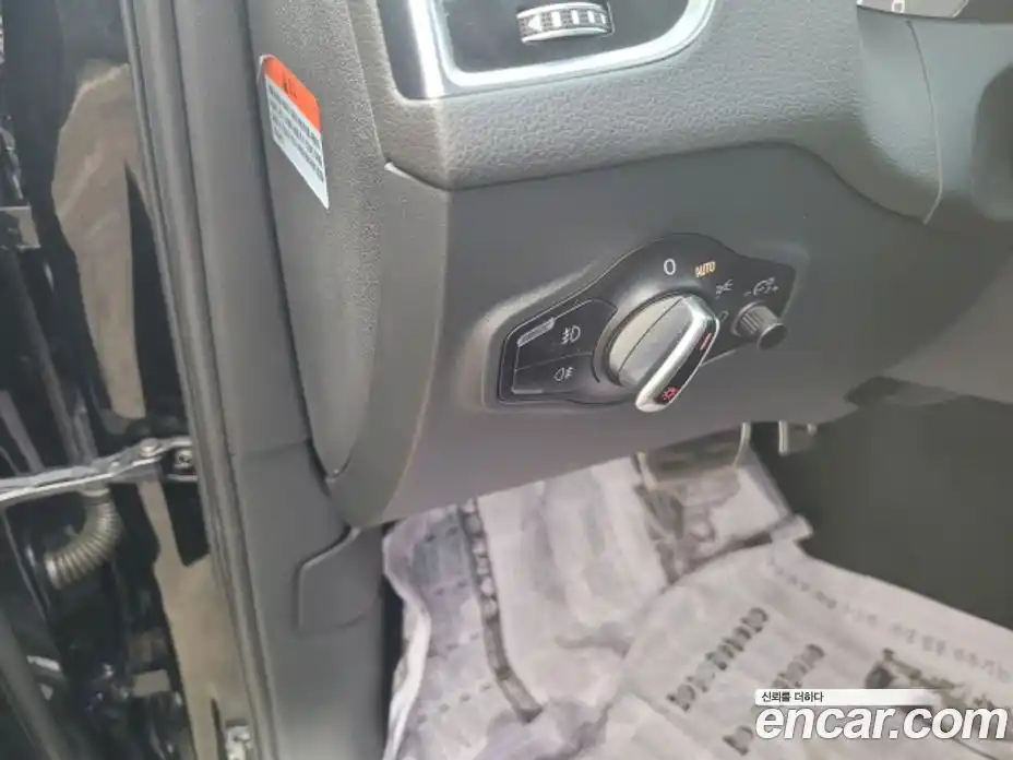 Audi SQ5 2015 3.0 Автомат в Москве № 212581, фото 12