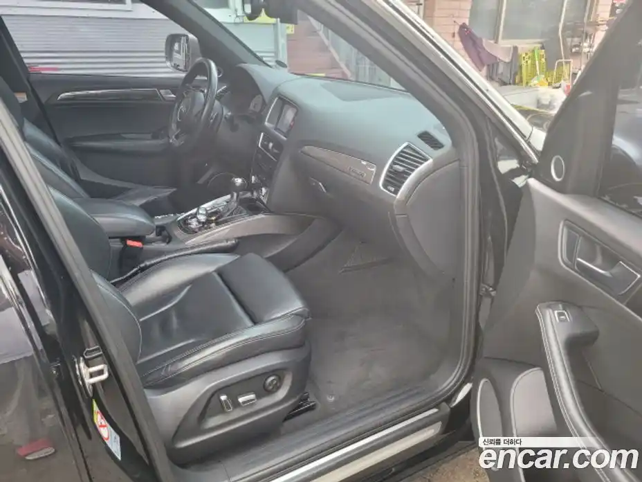 Audi SQ5 2015 3.0 Автомат в Москве № 212581, фото 19