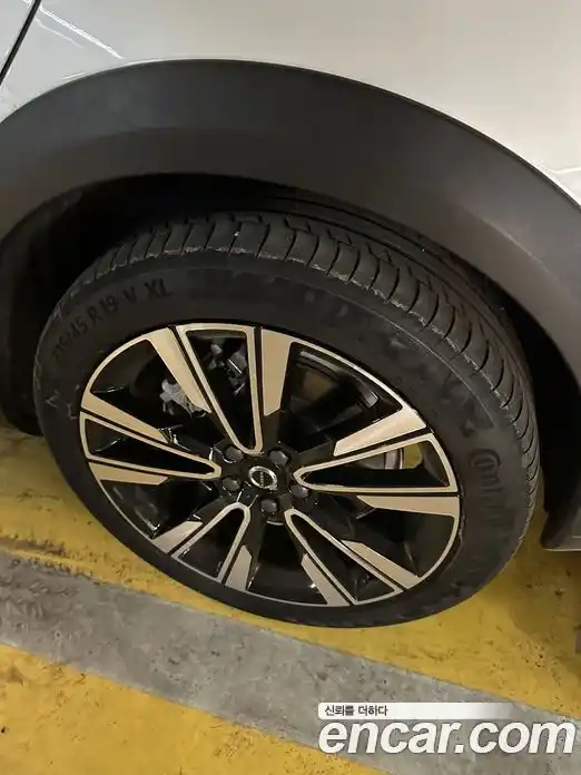 Volvo V60 2023 2.0 Автомат в Москве № 212859, фото 5