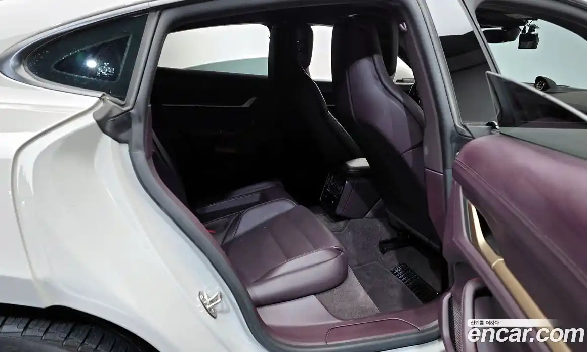 Porsche Taycan 2022 0.1 Автомат в Москве № 213116, фото 4