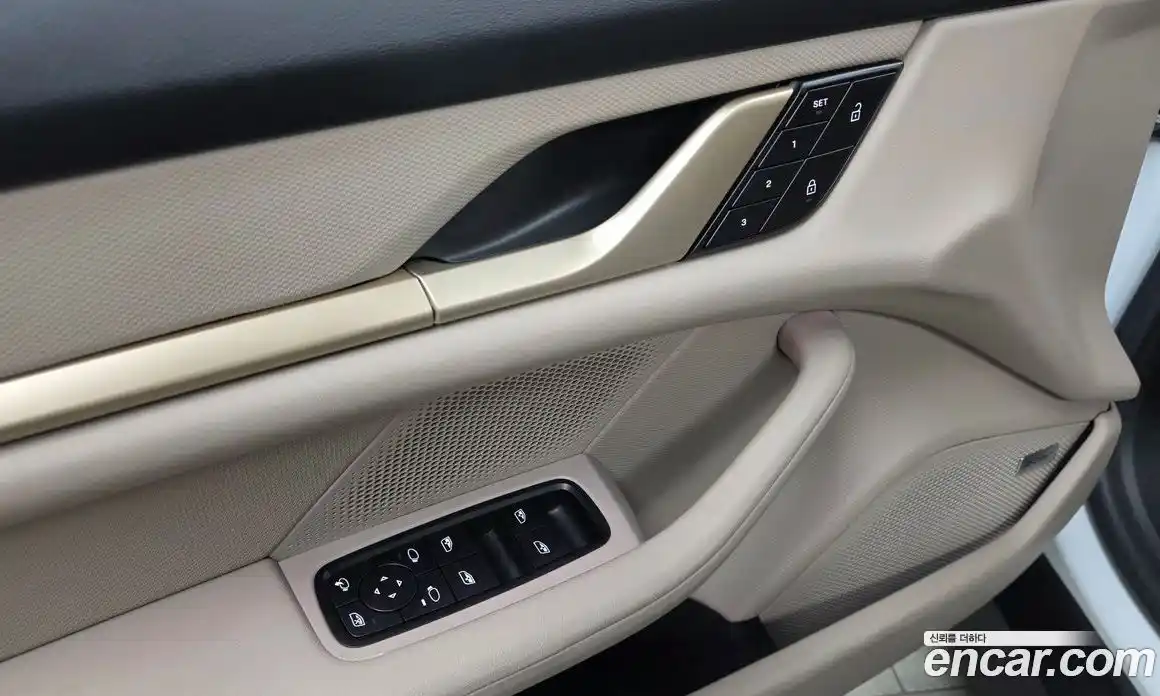 Porsche Taycan 2022 0.1 Автомат в Москве № 213206, фото 12