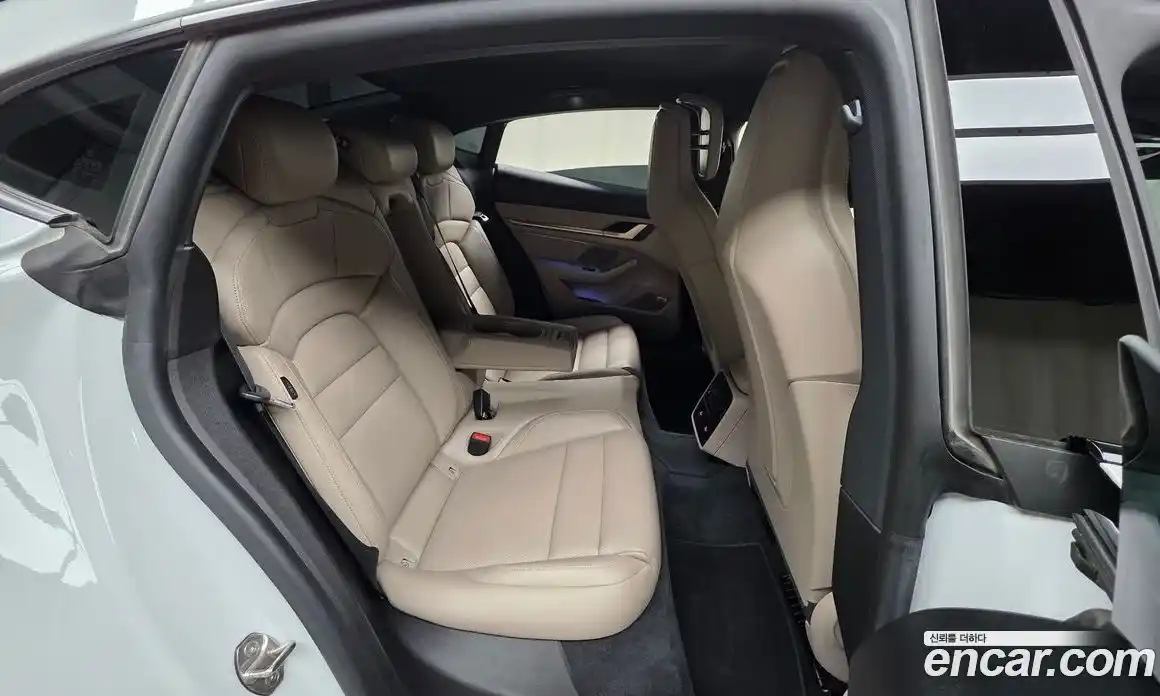 Porsche Taycan 2022 0.1 Автомат в Москве № 213206, фото 19