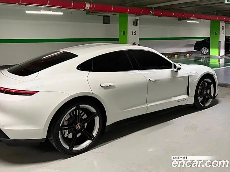 Porsche Taycan 2022 Автомат в Москве № 213212, фото 3
