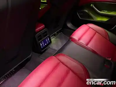 Porsche Taycan 2022 Автомат в Москве № 213212, миниатюра 6