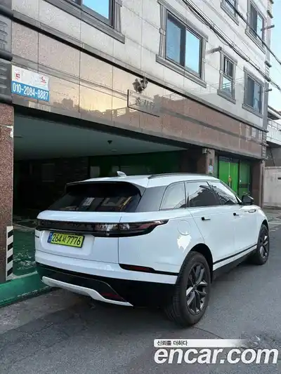 Land Rover Range-Rover Velar 2026 2.0 Автомат в Москве № 213899, миниатюра 3