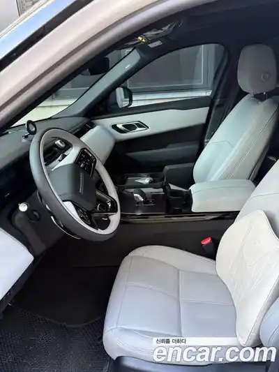 Land Rover Range-Rover Velar 2026 2.0 Автомат в Москве № 213899, миниатюра 5