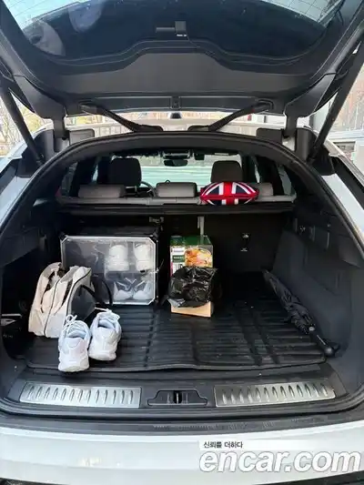 Land Rover Range-Rover Velar 2026 2.0 Автомат в Москве № 213899, миниатюра 10