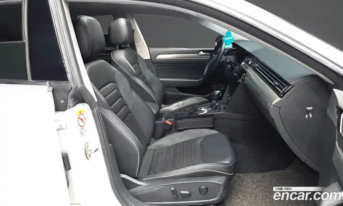 Volkswagen Arteon 2019 2.0 Автомат в Москве № 215273, фото 11