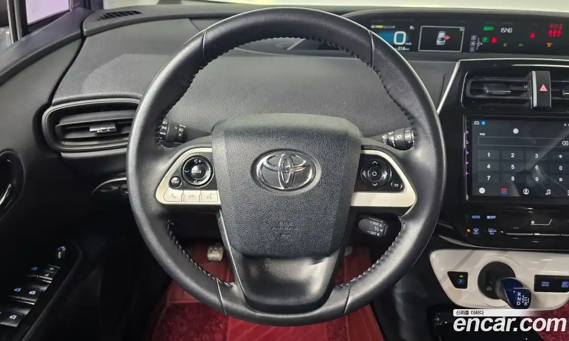 Toyota Prius 2018 1.8 Автомат в Москве № 215530, фото 13