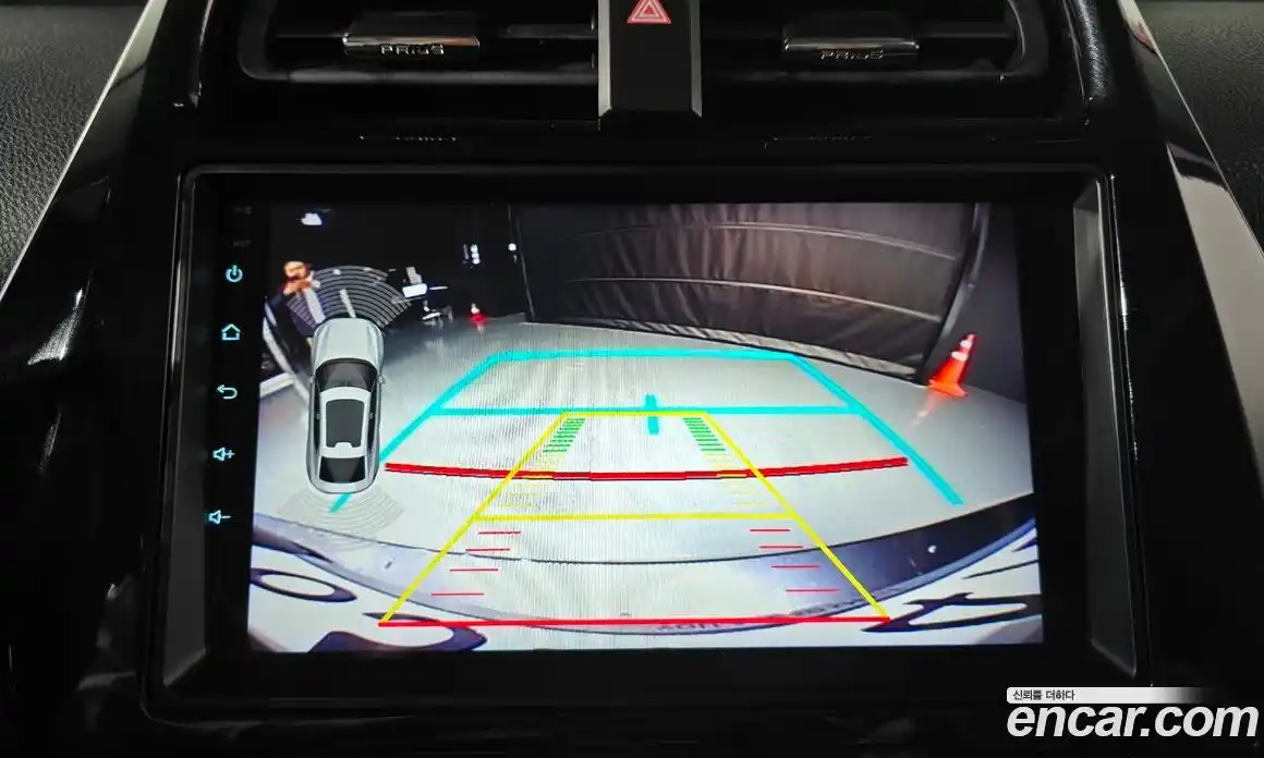 Toyota Prius 2018 1.8 Автомат в Москве № 215530, фото 15