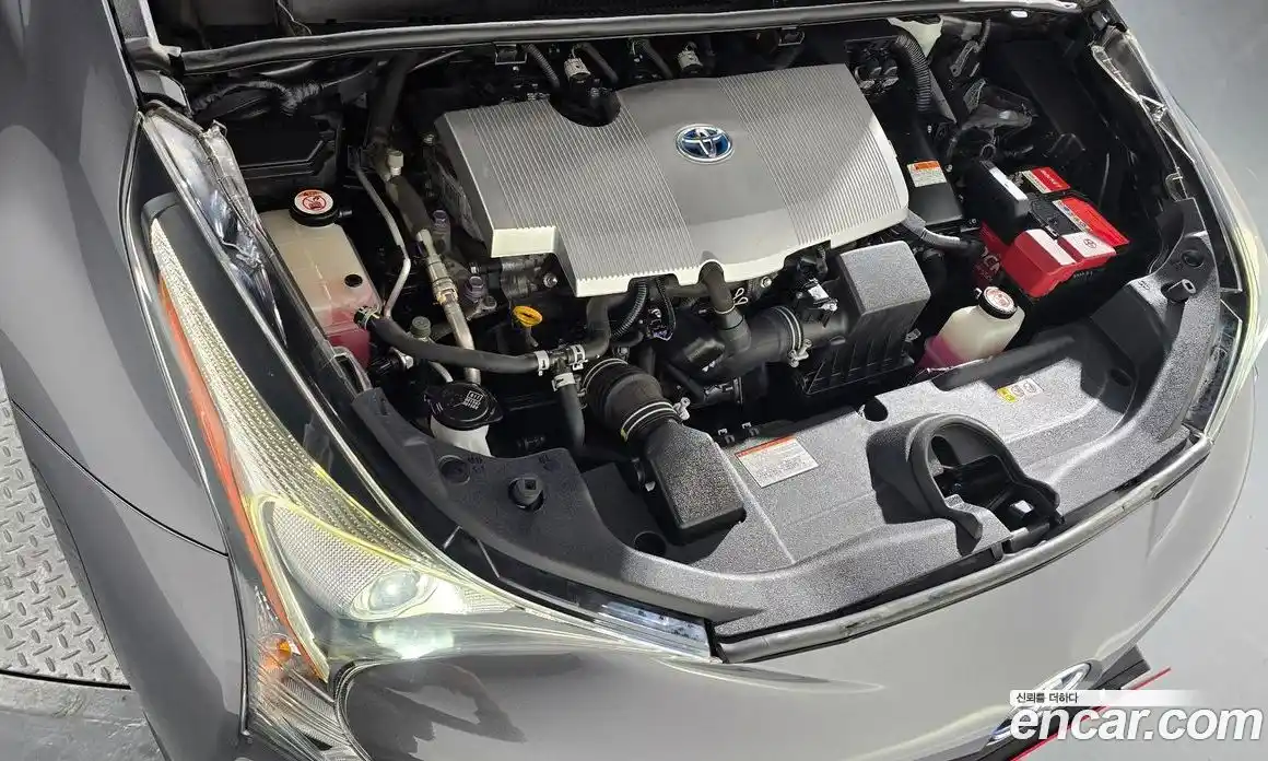 Toyota Prius 2018 1.8 Автомат в Москве № 215530, фото 6