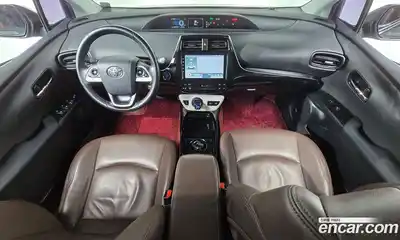 Toyota Prius 2018 1.8 Автомат в Москве № 215530, миниатюра 7