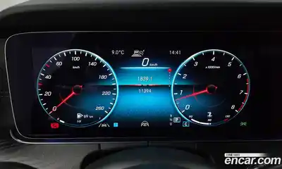 Mercedes-Benz E-Class 2023 2.0 Автомат в Москве № 216006, миниатюра 6