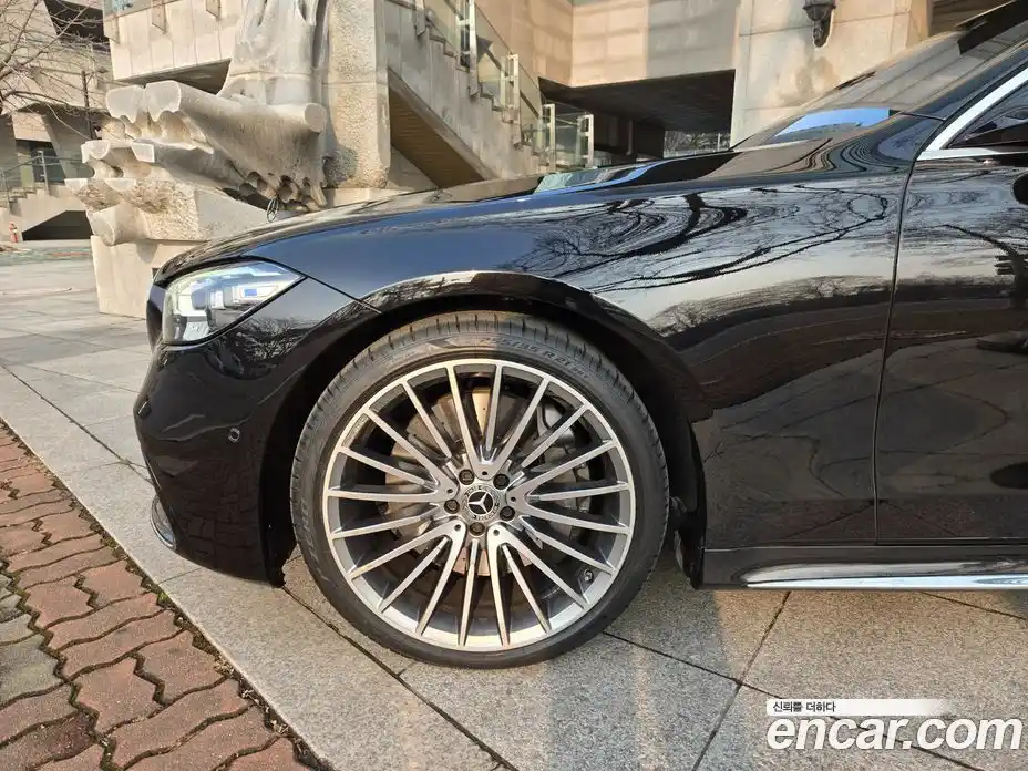Mercedes-Benz S-Class 2024 3.0 Автомат в Москве № 217901, фото 19
