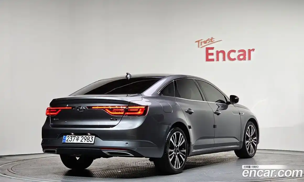 Renault SM6 2022 1.8 Автомат в Москве № 220530, фото 20