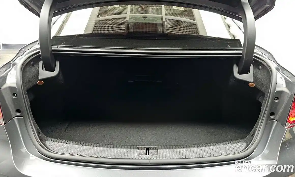 Renault SM6 2022 1.8 Автомат в Москве № 220530, фото 6