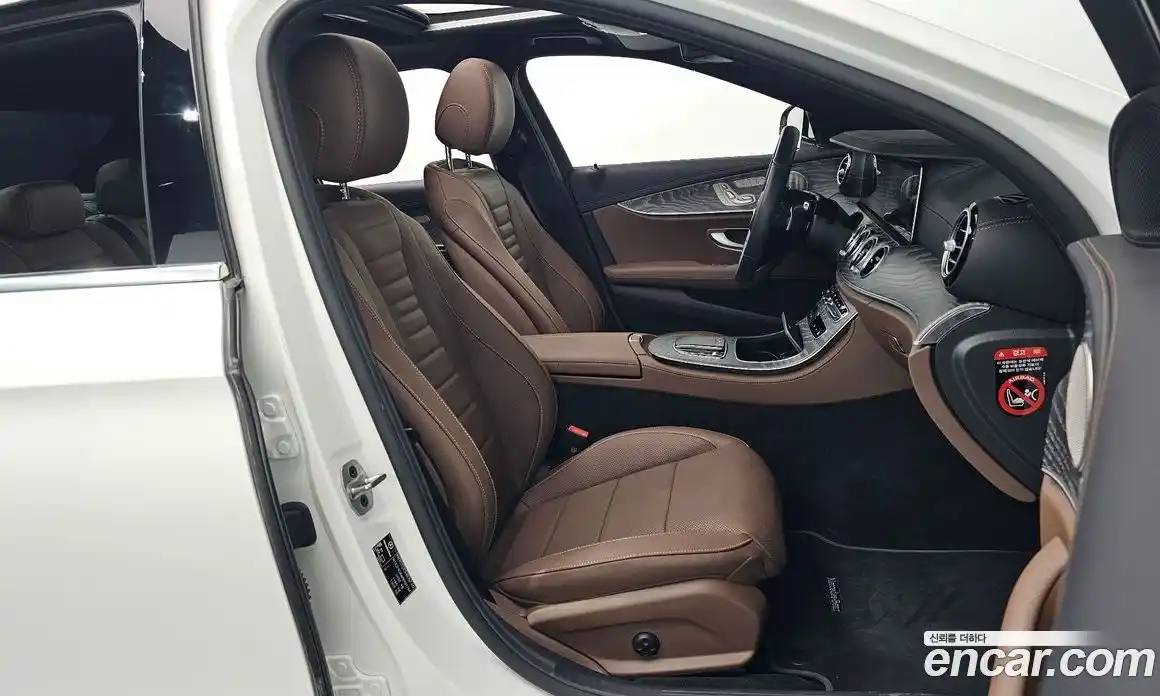 Mercedes-Benz E-Class 2023 2.0 Автомат в Москве № 220640, фото 14