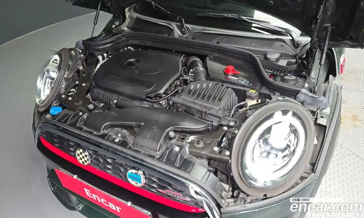 Mini Cooper Convertible 2020 2.0 Автомат в Москве № 223743, фото 1