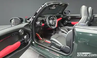 Mini Cooper Convertible 2020 2.0 Автомат в Москве № 223743, миниатюра 8